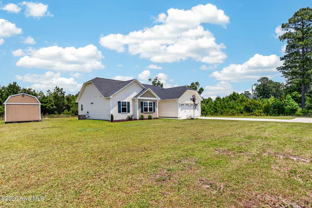 Photo of 4045 Hunters Trail, Jacksonville, NC 28546 (MLS # 100581598)