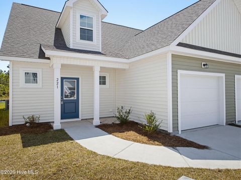 Townhouse For Sale - 221 Sandpiper Place<br/> Onslow County, Holly Ridge, NC 28445