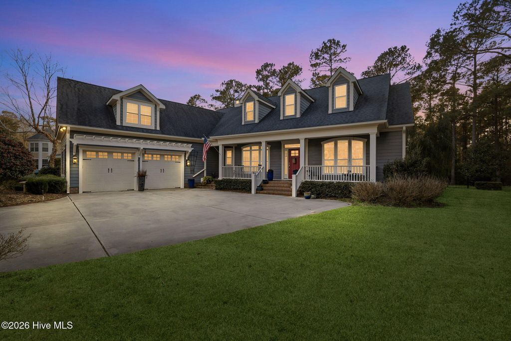 Photo of 3678 Fairfield Way, Southport, NC 28461 (MLS # 100554087)
