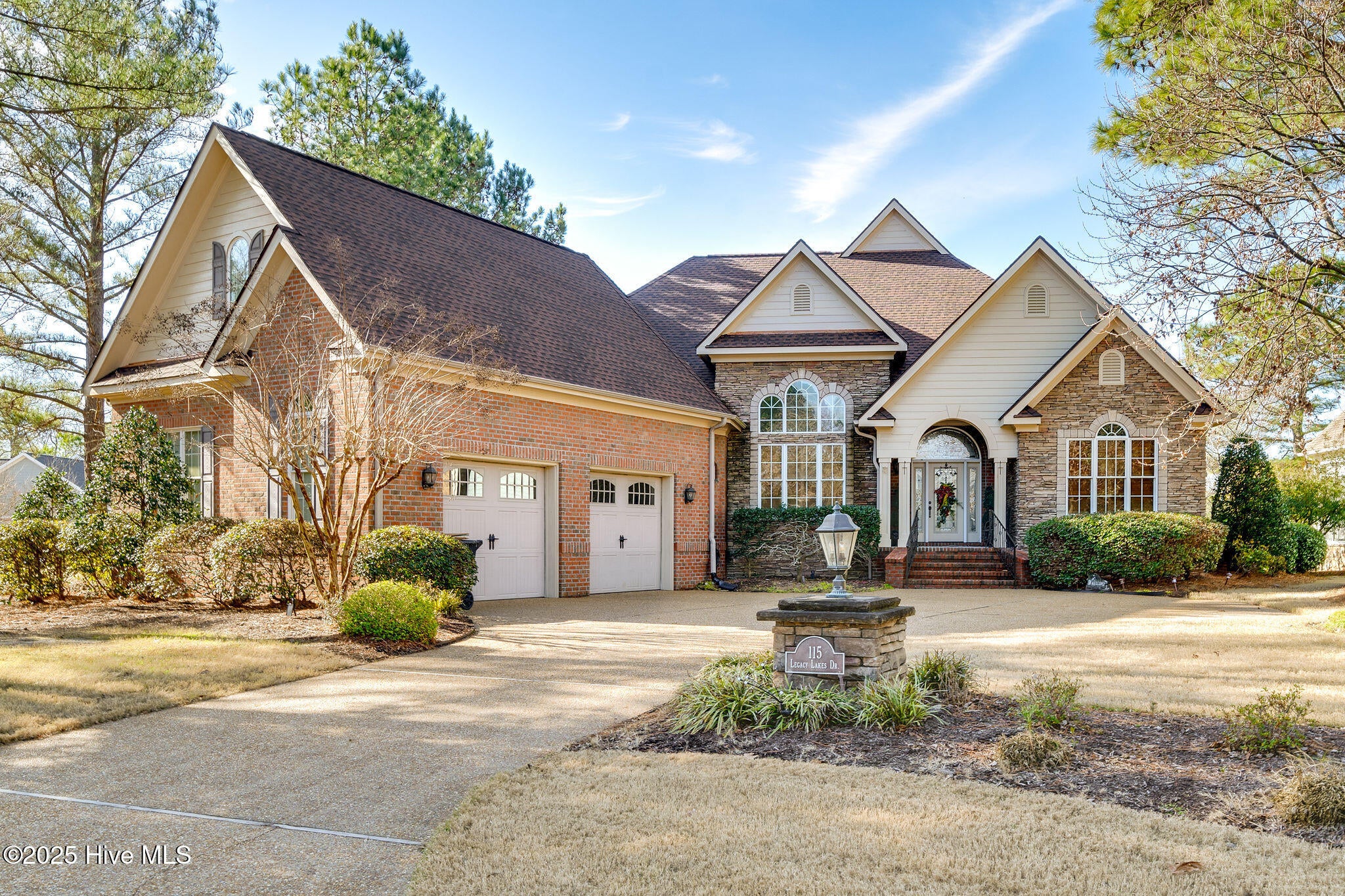 115 Legacy Lakes Drive