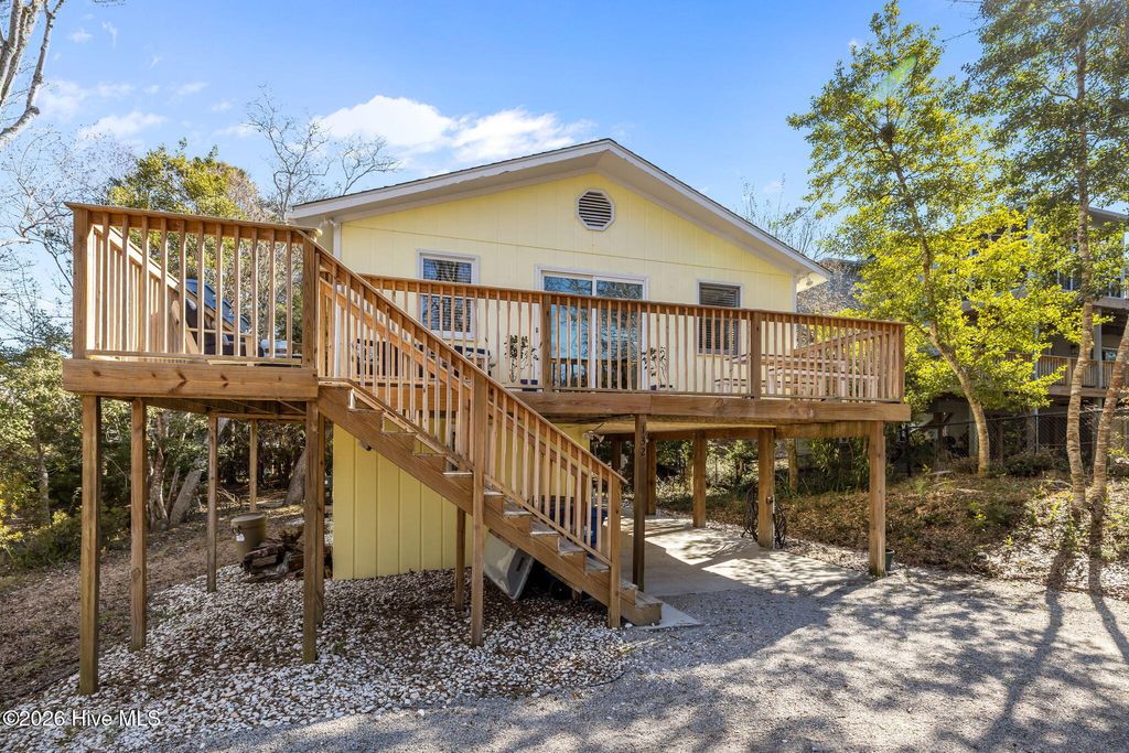 Photo of 132 Conch Court, Emerald Isle, NC 28594 (MLS # 100556660)