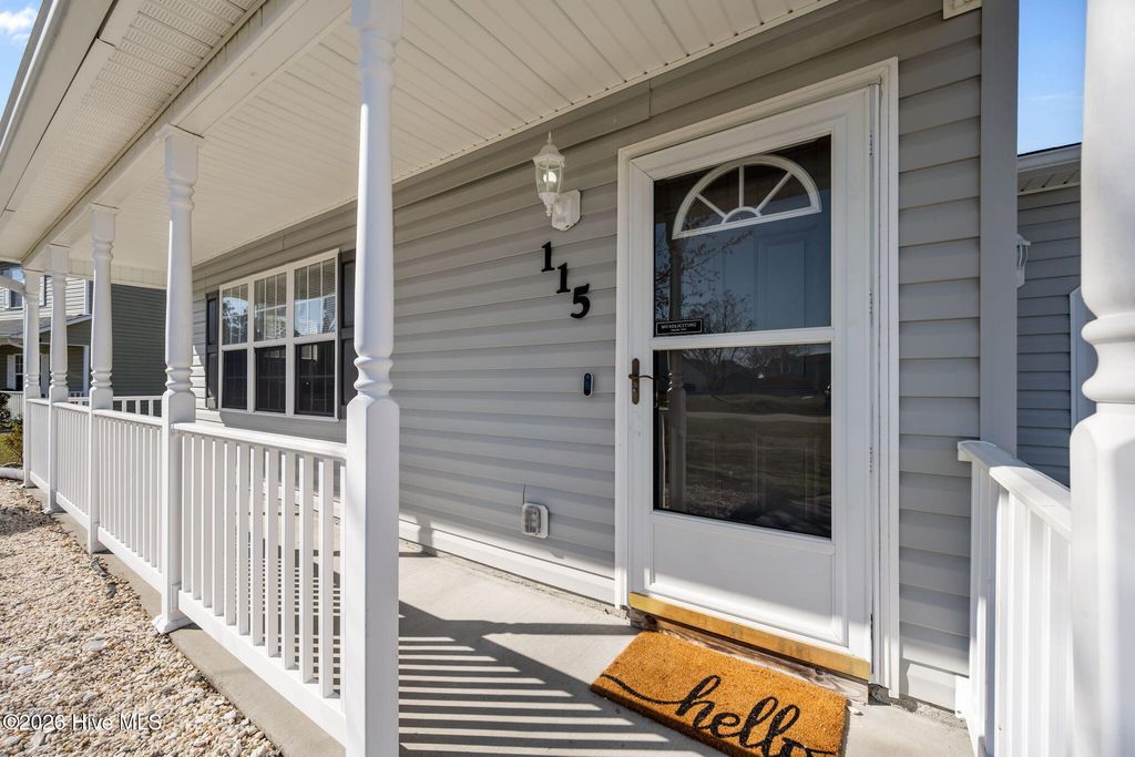 Photo of 115 Spain Drive, Hubert, NC 28539 (MLS # 100561197)