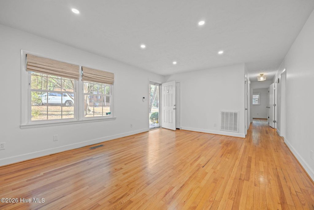 Photo of 670 N Saylor Street, Southern Pines, NC 28387 (MLS # 100558861)