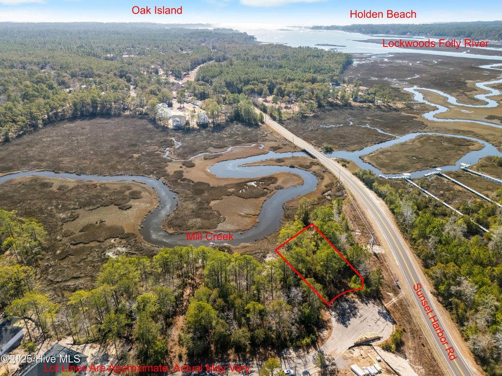 Photo of 702 Lakeland Drive SE, Bolivia, NC 28422 (MLS # 100487314)