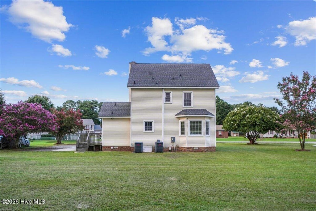 Photo of 300 Trappers Wood Drive, Goldsboro, NC 27530 (MLS # 100596083)