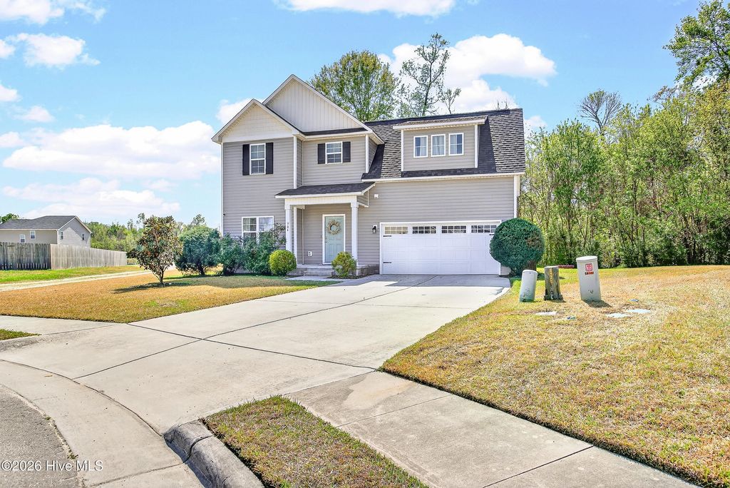 Photo of 304 Maidstone Drive, Richlands, NC 28574 (MLS # 100566263)