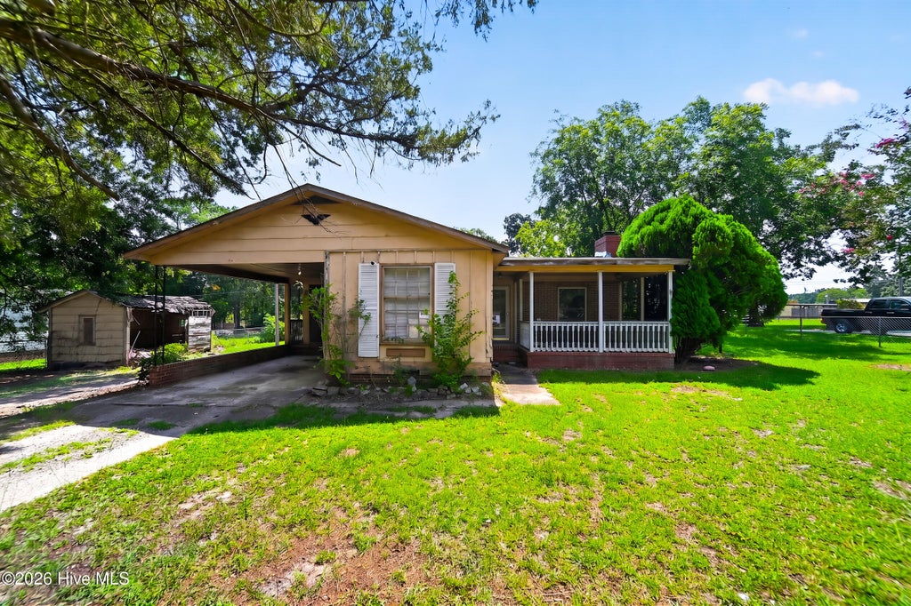 Photo of 1109 E Northern Boulevard, Tarboro, NC 27886 (MLS # 100599833)