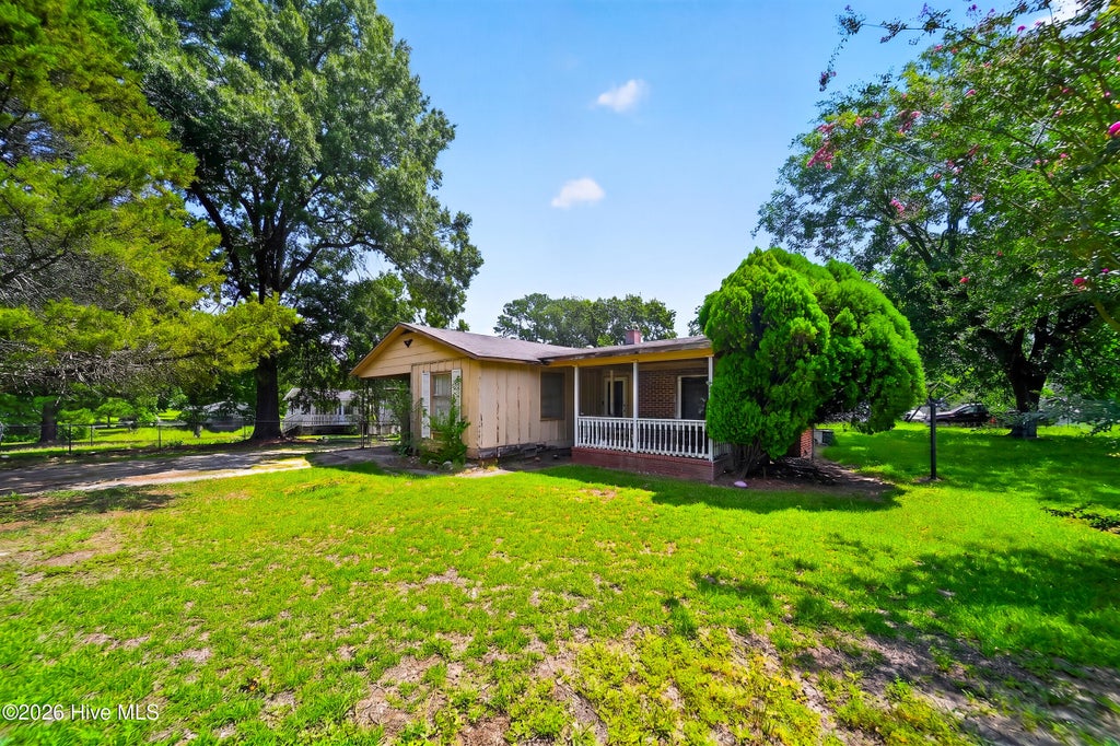 Photo of 1109 E Northern Boulevard, Tarboro, NC 27886 (MLS # 100599833)