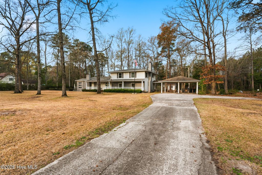 Photo of 1203 Turnpike Road, Laurinburg, NC 28352 (MLS # 100560001)