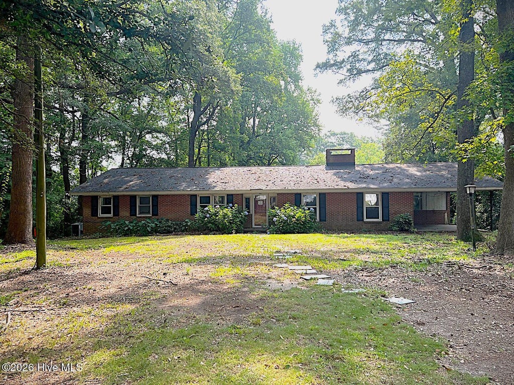 Photo of 112 Springwood Drive, Goldsboro, NC 27530 (MLS # 100604864)