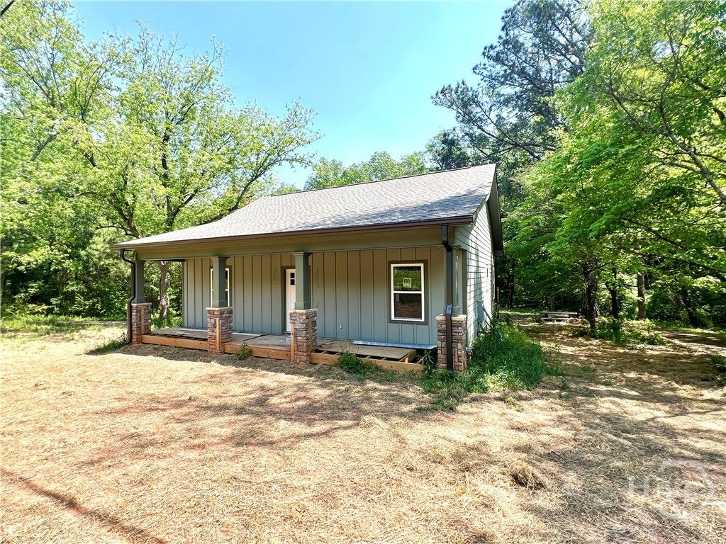Photo of 6476 Hwy 72, Carlton, GA 30627 (MLS # CL355355)