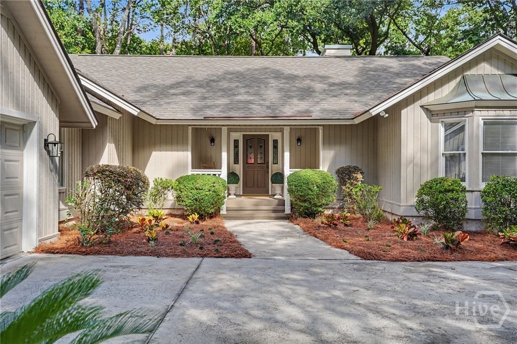 Photo of 4 Willoughby Lane, Savannah, GA 31411 (MLS # SA364285)