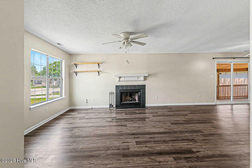 828 S Dogwood Lane
