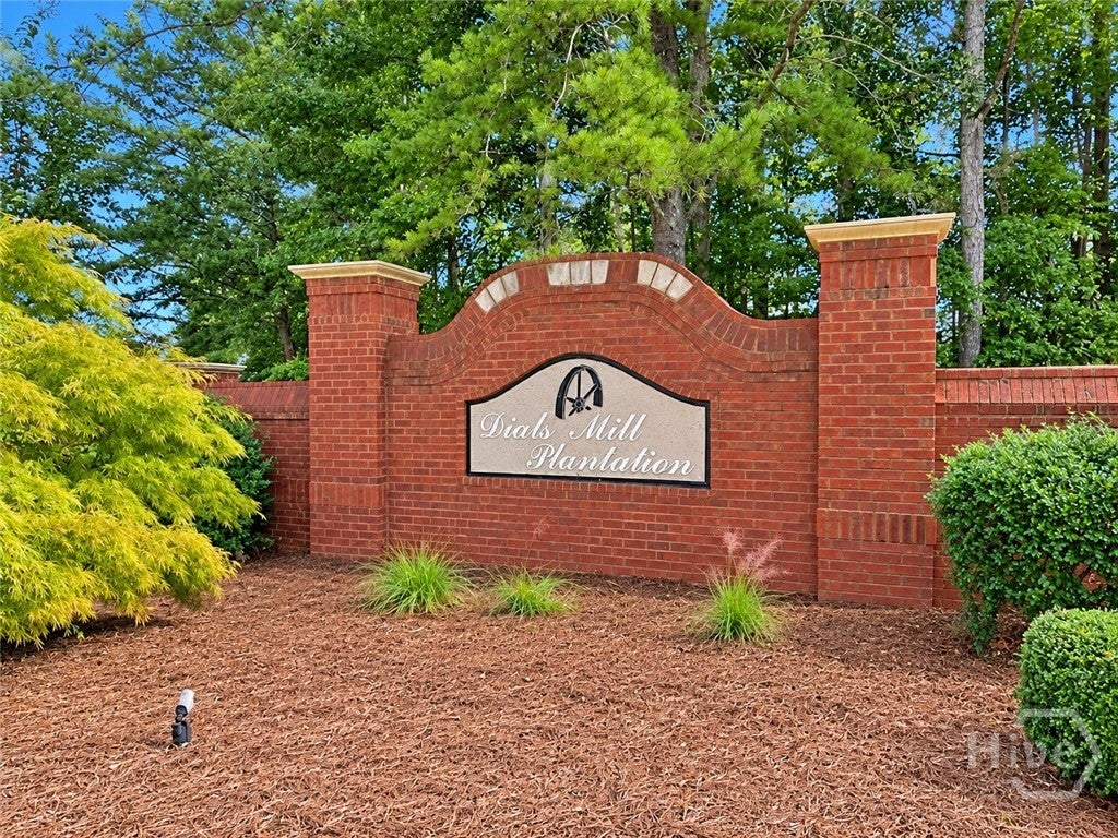 Photo of 1050 Dials Plantation Drive, Statham, GA 30666 (MLS # CL366849)