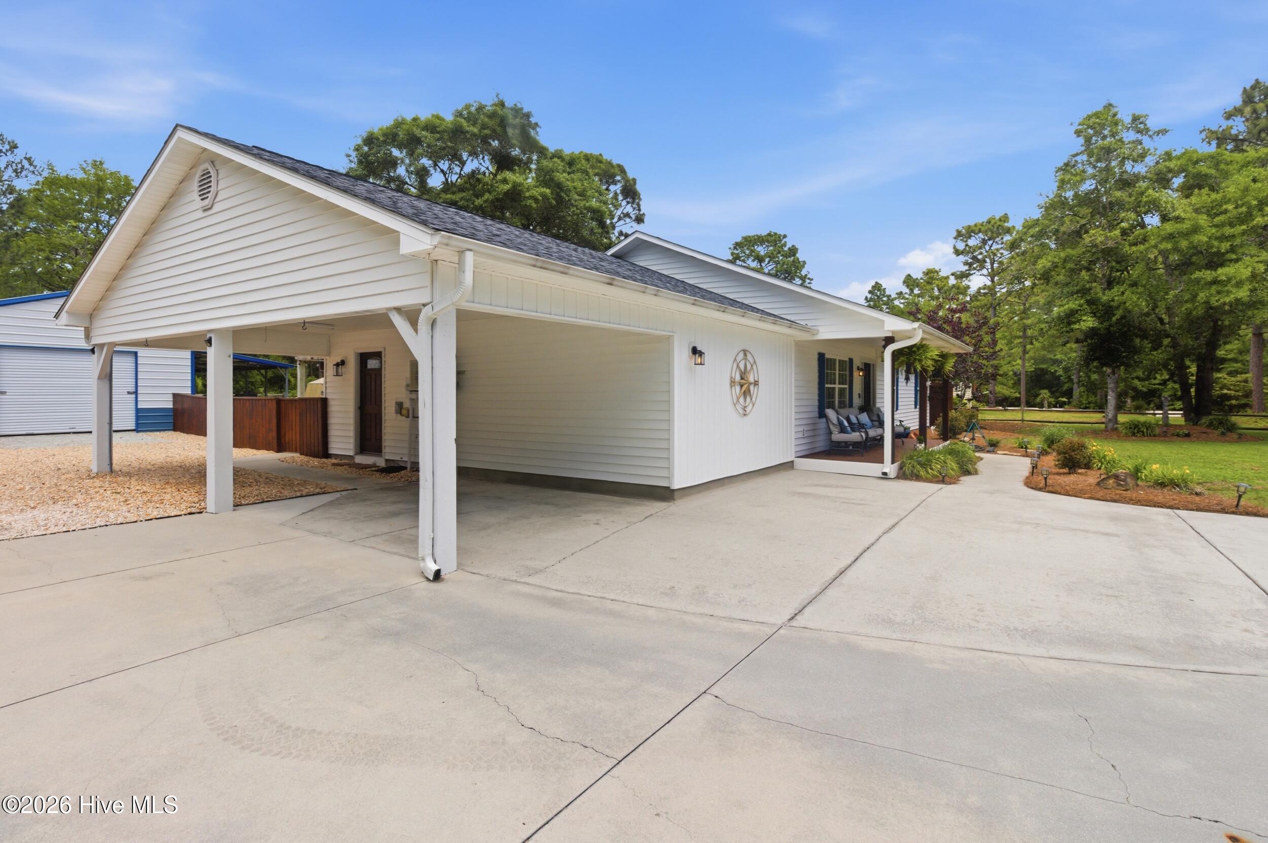 245 Barrington Ridge