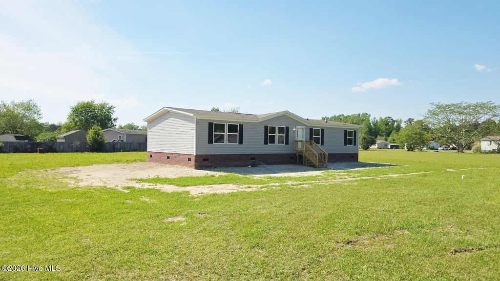 Photo of 66 Turkey Creek Road, Rocky Point, NC 28457 (MLS # 100567218)