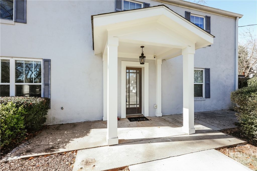 Photo of 375 Best Drive, Athens, GA 30601 (MLS # CL345284)