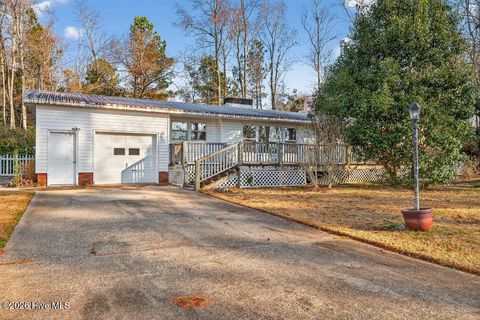 128 E Sherwood Drive Havelock NC 28532