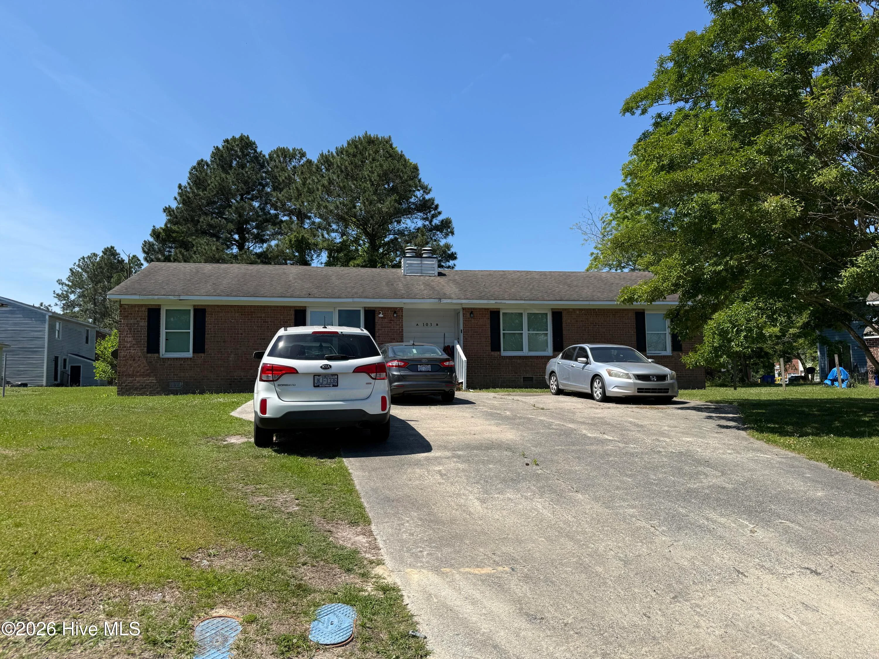 103 Mosby Circle Unit A/B