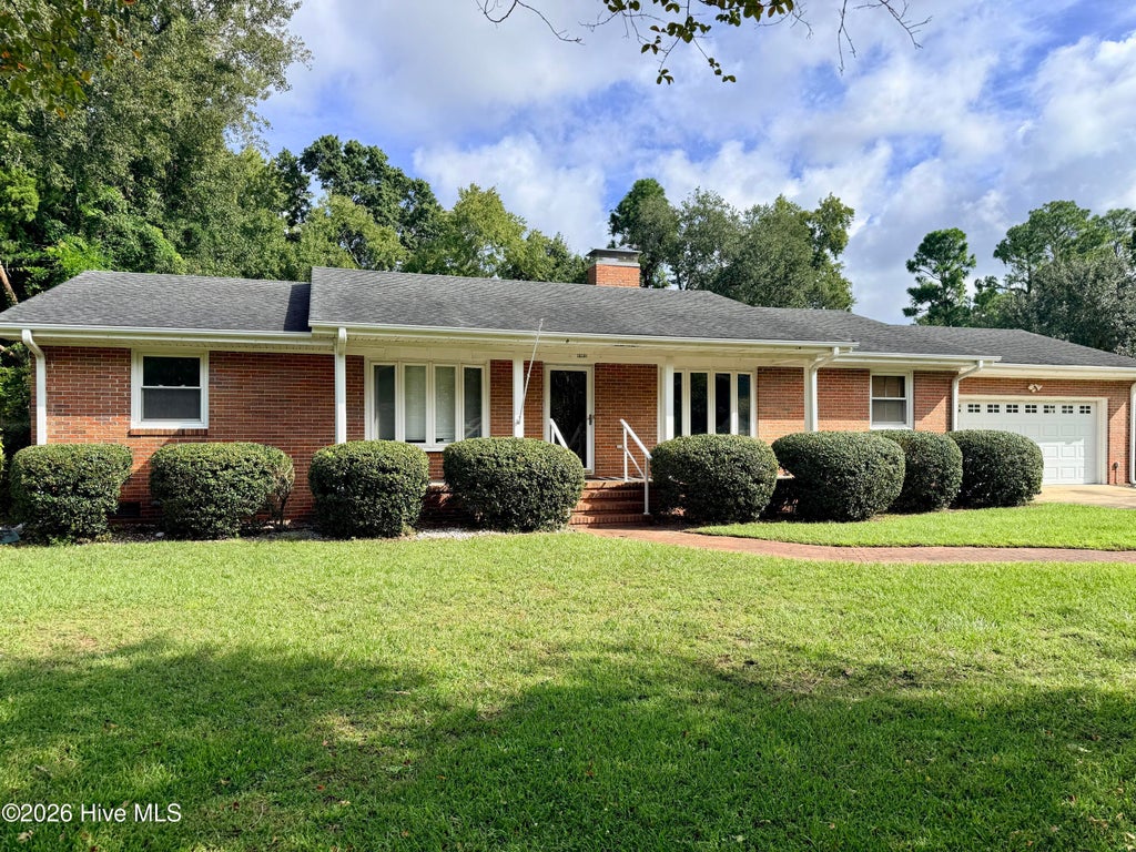 Photo of 4825 College Acres Drive, Wilmington, NC 28403 (MLS # 100603118)