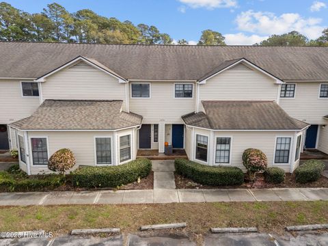Tiny photo for 1731 41st Street #Apt C, Wilmington, NC 28403 (MLS # 100544618)