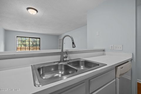 Tiny photo for 1731 41st Street #Apt C, Wilmington, NC 28403 (MLS # 100544618)