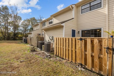 Tiny photo for 1731 41st Street #Apt C, Wilmington, NC 28403 (MLS # 100544618)