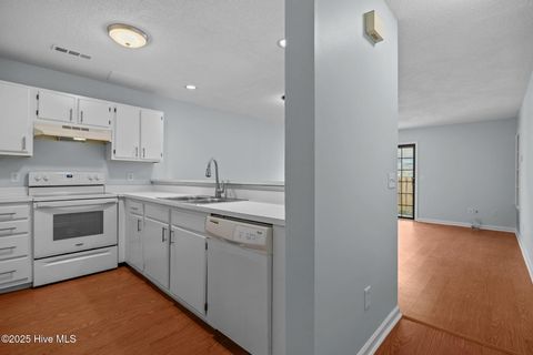 Tiny photo for 1731 41st Street #Apt C, Wilmington, NC 28403 (MLS # 100544618)