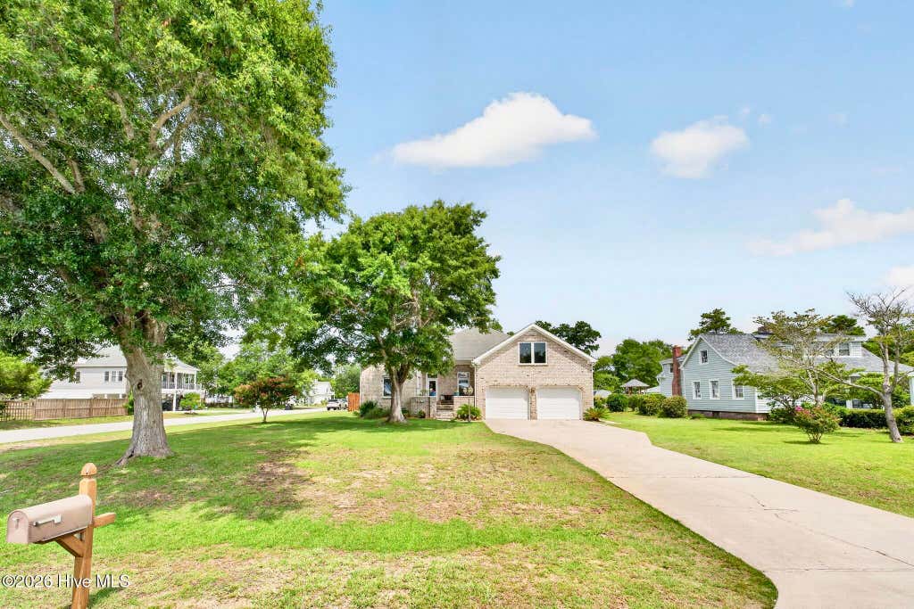Photo of 103 Inlet Court, Hampstead, NC 28443 (MLS # 100591247)