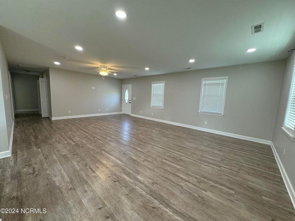 Photo of 193 Oyster Lane, Hubert, NC 28539 (MLS # 100551441)