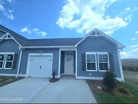 Townhouse For Sale - 572 Pelican Cove Way #264<br/> Brunswick County, Southport, NC 28461