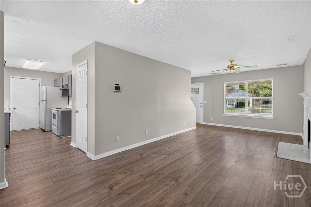 17 Leeward Drive