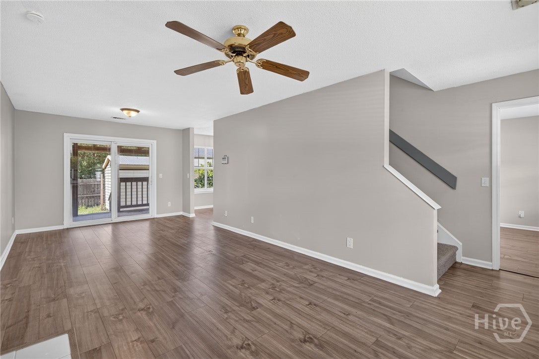 17 Leeward Drive