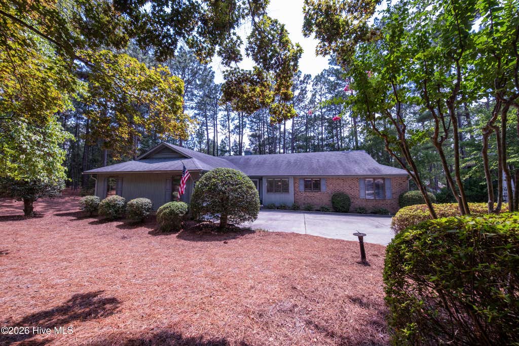 Photo of 185 Pinyon Circle, Pinehurst, NC 28374 (MLS # 100587804)