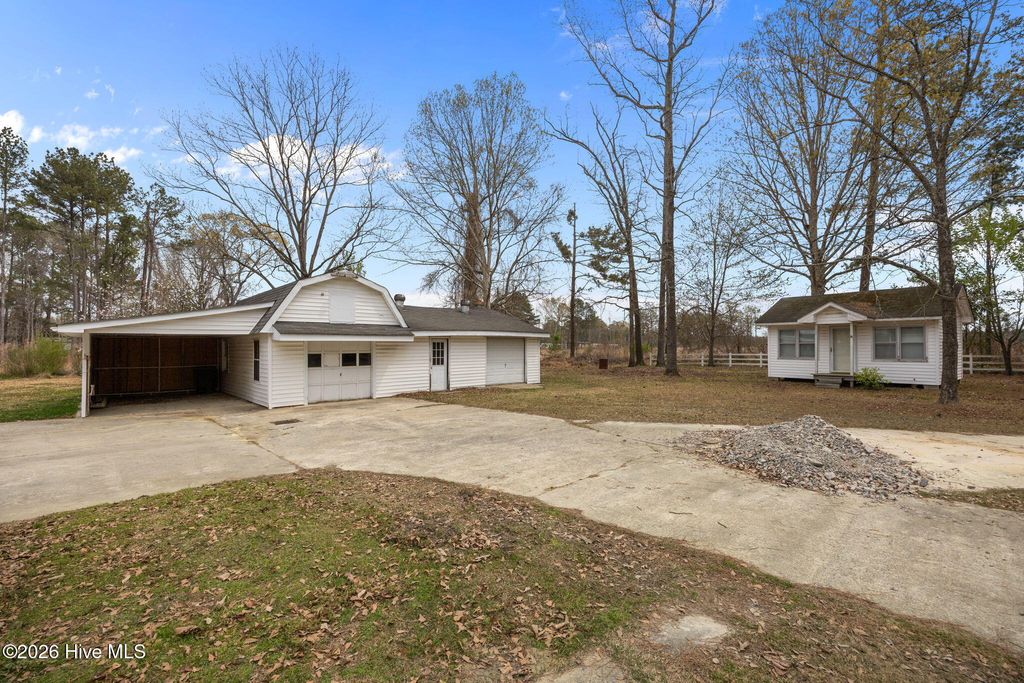 Photo of 2882 Ivy Road, Greenville, NC 27858 (MLS # 100562870)