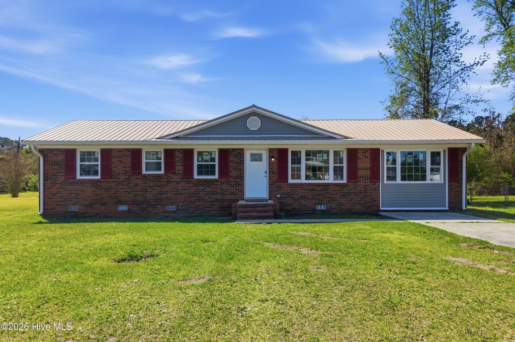 Photo of 307 Tall Pine Road, Havelock, NC 28532 (MLS # 100570391)