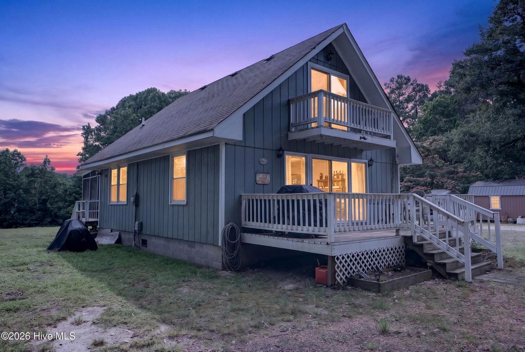 Photo of 115 Pirate Cove Way Way #115, Hertford, NC 27944 (MLS # 100581547)