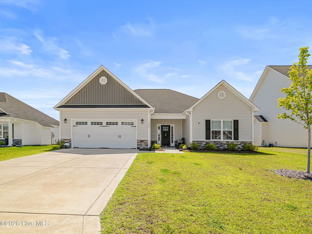 Photo of 306 Windmill Light Way, Sneads Ferry, NC 28460 (MLS # 100577555)