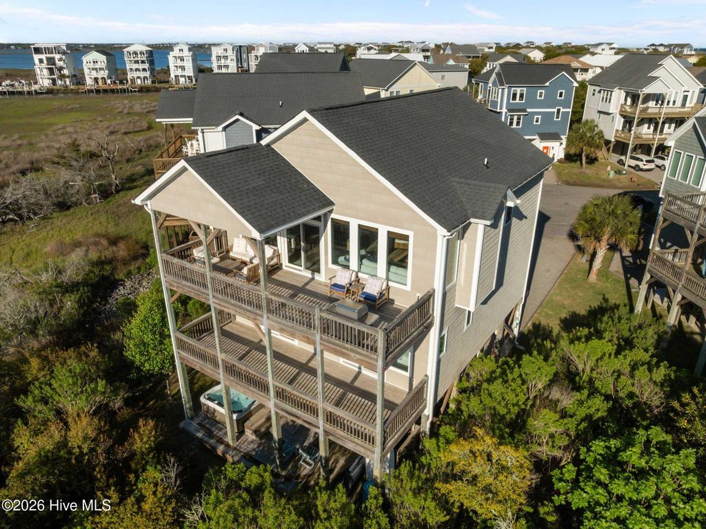 Photo of 331 Oceanaire Lane, Surf City, NC 28445 (MLS # 100567995)