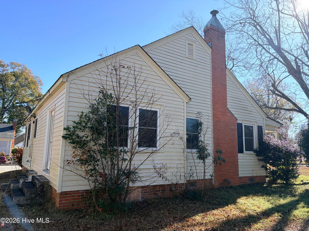 Photo of 1000 Colonial Avenue, Greenville, NC 27834 (MLS # 100547862)