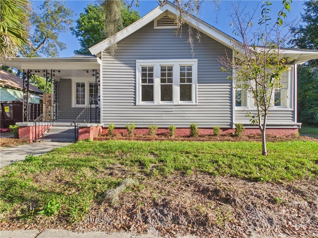 Photo of 1122 E 40th Street, Savannah, GA 31404 (MLS # SA367203)