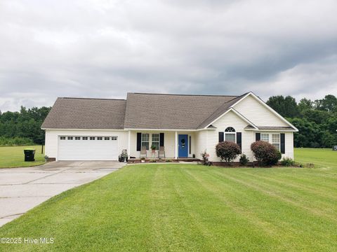 Homes For Sale - 11061 Peacock Road<br/> Chadbourn, NC 28431