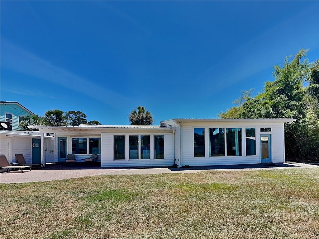 129 Lewis Avenue