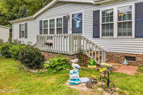 Mobile Home For Sale - 319 Beachwood Drive<br/> Calabash, NC 28467