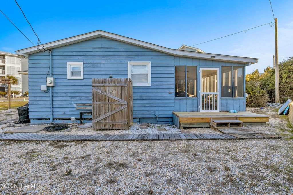 Photo of 610 N Topsail Drive, Surf City, NC 28445 (MLS # 100550630)
