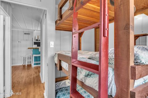 Tiny photo for 610 N Topsail Drive, Surf City, NC 28445 (MLS # 100550630)