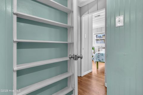 Tiny photo for 610 N Topsail Drive, Surf City, NC 28445 (MLS # 100550630)