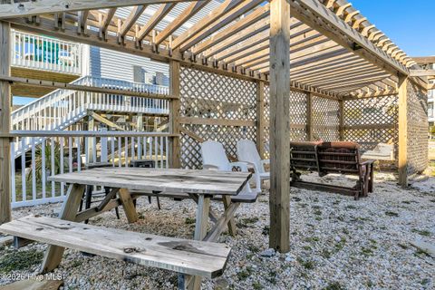 Tiny photo for 610 N Topsail Drive, Surf City, NC 28445 (MLS # 100550630)