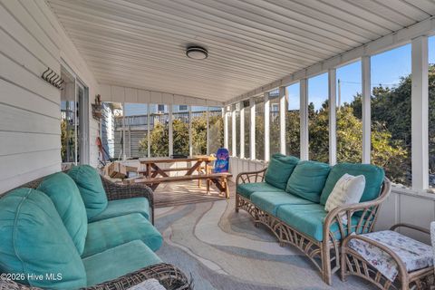 Tiny photo for 610 N Topsail Drive, Surf City, NC 28445 (MLS # 100550630)