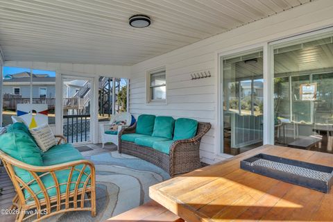 Tiny photo for 610 N Topsail Drive, Surf City, NC 28445 (MLS # 100550630)